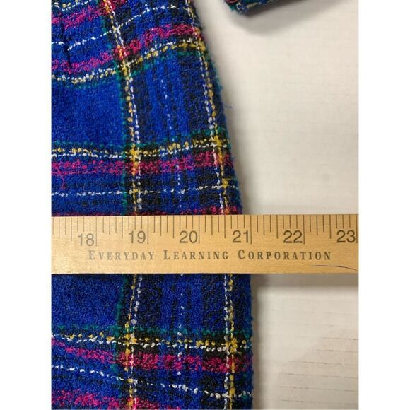 Multicolored Plaid Patterned Tweed Skirt suit - Picture 8 of 9